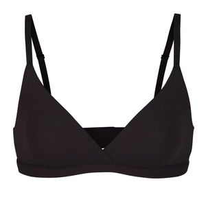 NWT Skims Triangle Bralette in Black